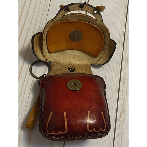 Hand Made Embossed Leather Brown Dog Coin Purse Bull Dog Lover Bone Wristlet - Picture 5 of 16